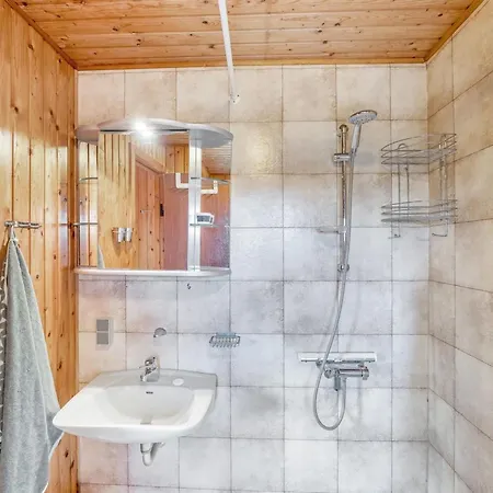 Pihla - 150m From The Sea By Interhome *