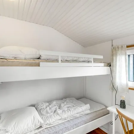 Pihla - 150m From The Sea By Interhome *